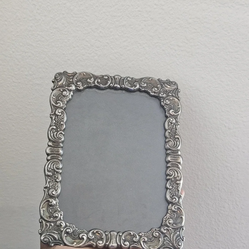 Baroque by Wallace silverplated Decorative Free standing Picture Frame Style 766